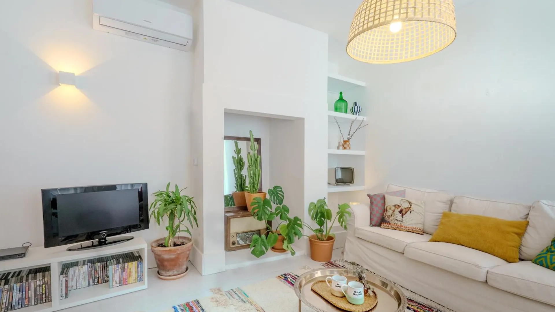 Sunny & Charming Oeiras Historical Center House Villa Holiday home