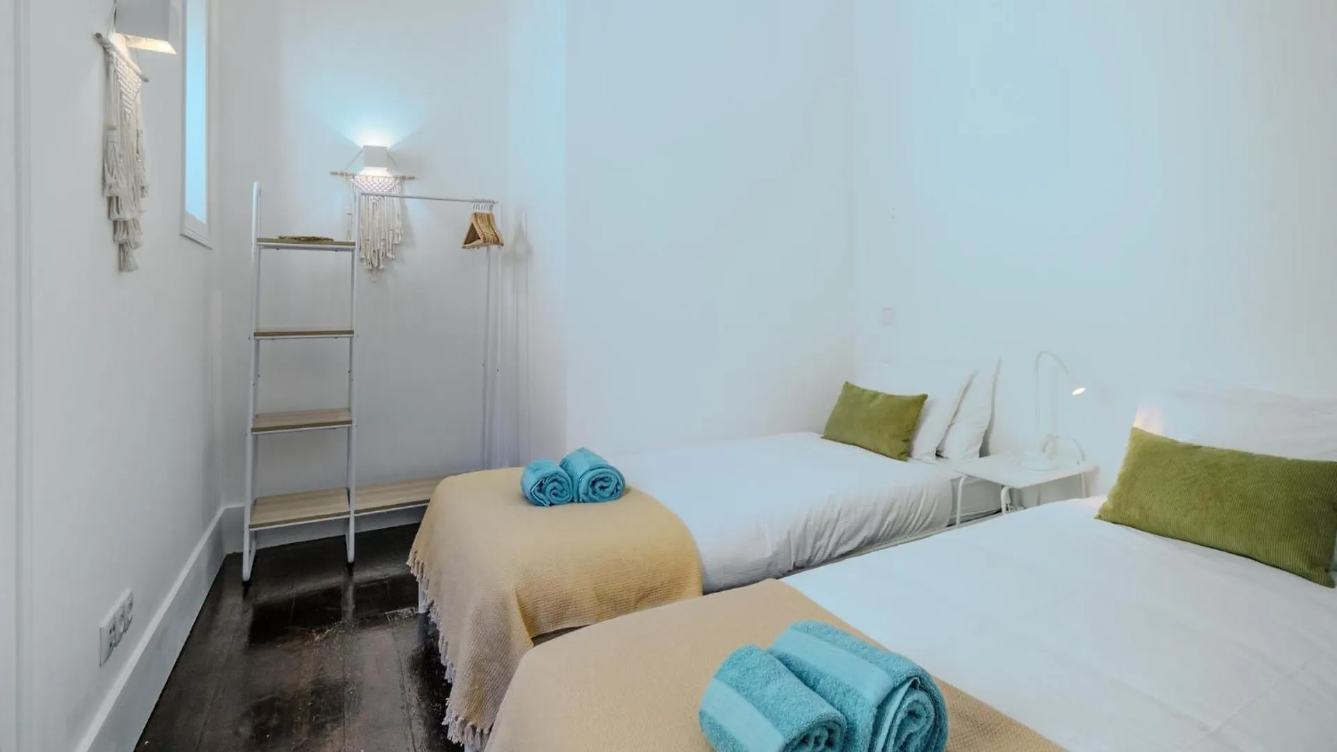 Holiday home Sunny & Charming Oeiras Historical Center House Villa