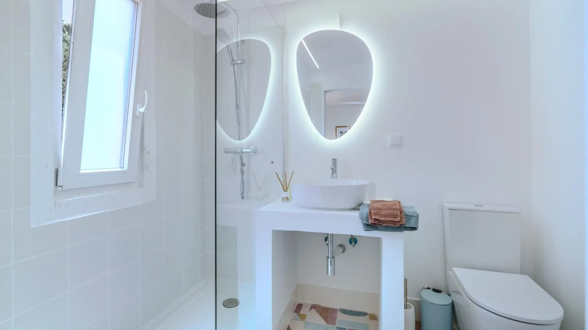 Holiday home Sunny & Charming Oeiras Historical Center House Villa