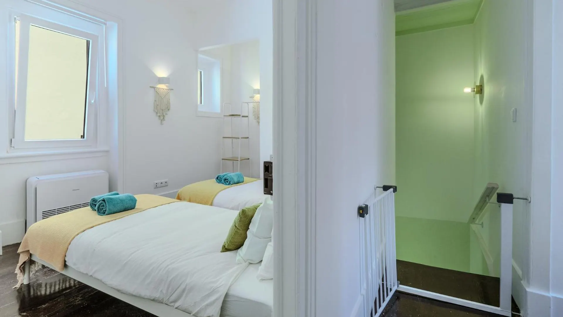 Holiday home Sunny & Charming Oeiras Historical Center House Villa Portugal